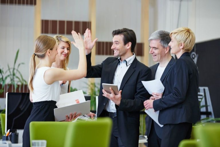 Ways to Boost Employee Morale During the Holidays