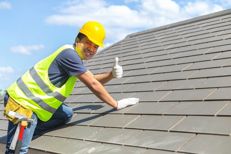 5 Advantages of Hiring Professional Roofing Contractors